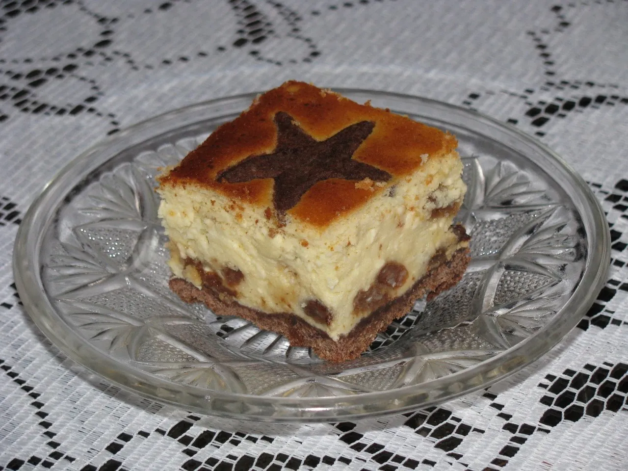 Świąteczny sernik na kakaowym spodzie