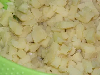 Sałatka śledziowa z ziemniakami i czerwoną fasolką - 7
