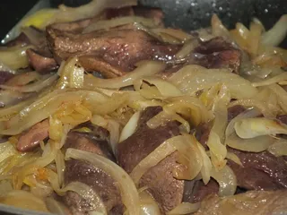 Wątróbka wieprzowa z cebulką - 9
