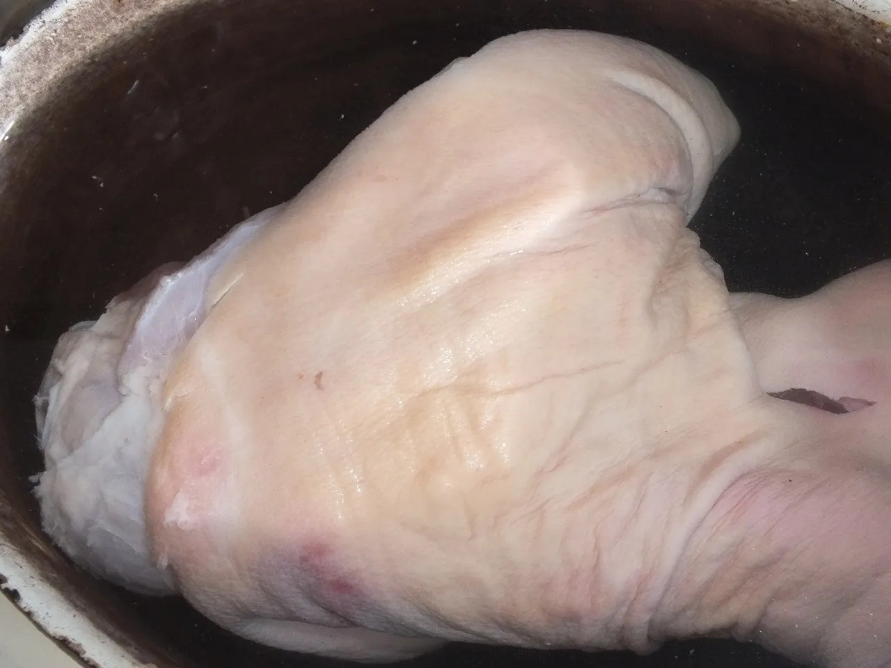 Golonka pieczona z ziemniakami