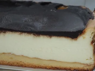 Sernik na kruchym spodzie w polewie czekoladowej - 3