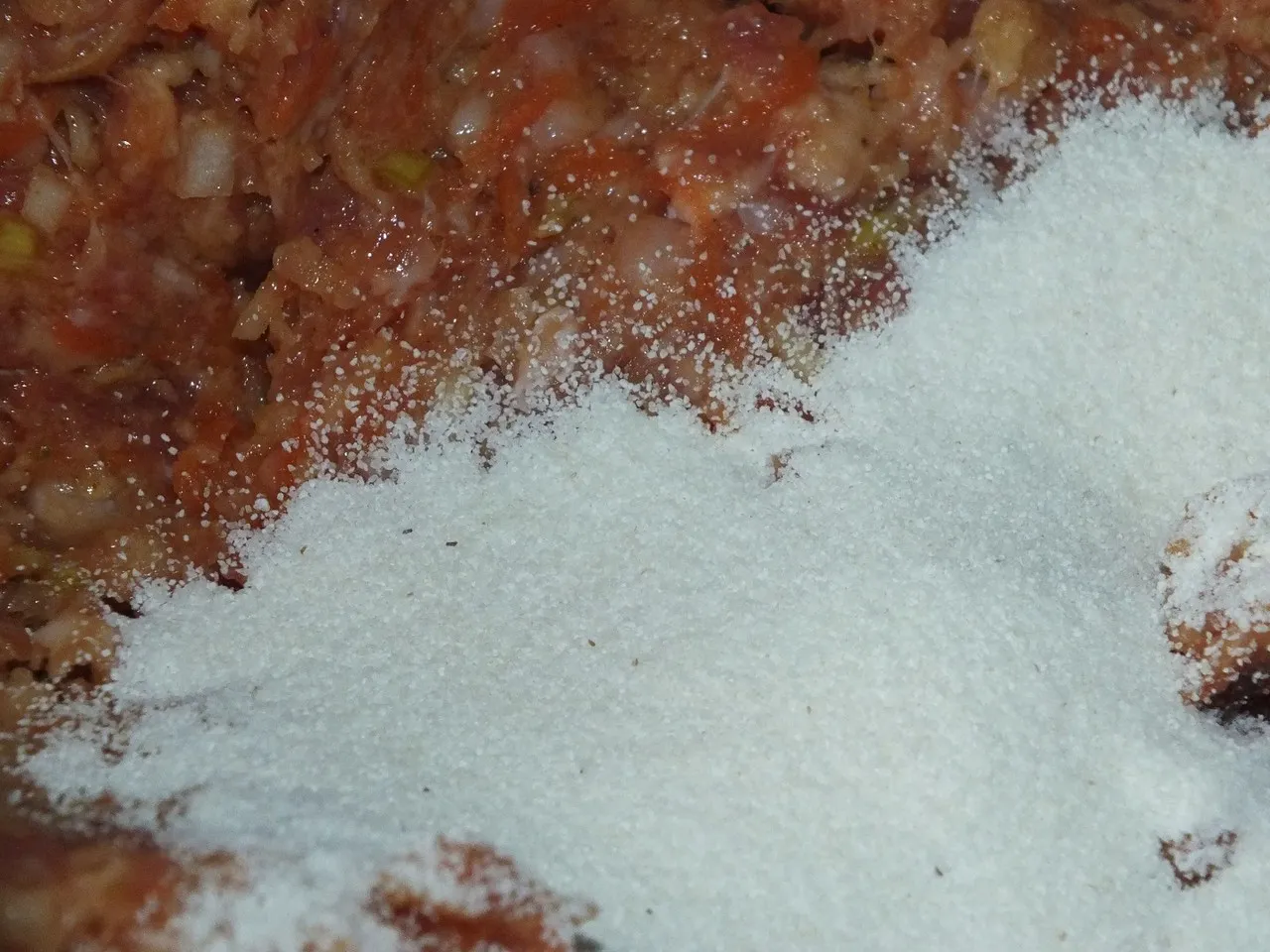 Delikatne mięsne pulpeciki z warzywami