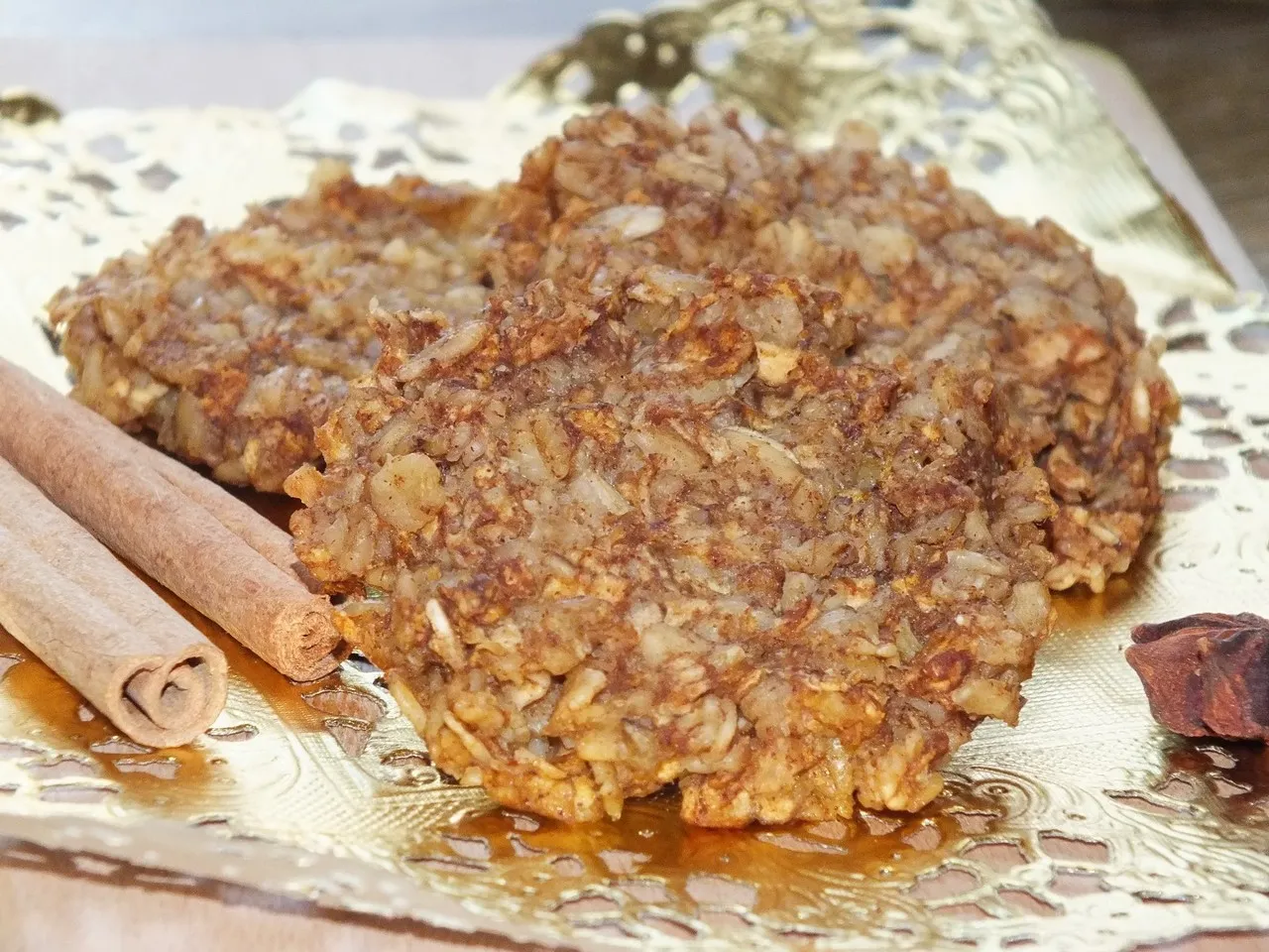 Aromatyczne owsiano-jabłkowe ciasteczka