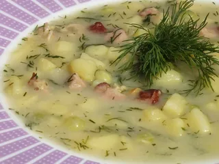 Delikatna zupa z zielonym groszkiem i boczkiem - 3