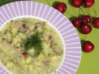 Delikatna zupa z zielonym groszkiem i boczkiem - 9