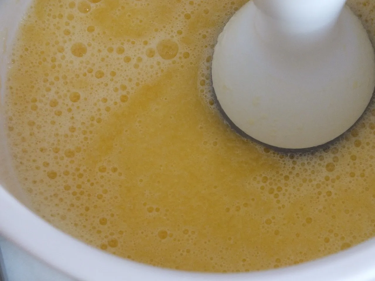 Smoothie z żółtego arbuza