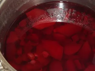Kompot rabarbarowy z dodatkiem jagód - 8