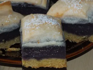 Ciasto z budyniowo-jagodową masą i delikatną pianką - 16