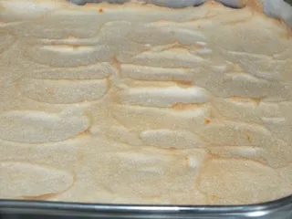 Ciasto z budyniowo-jagodową masą i delikatną pianką - 10
