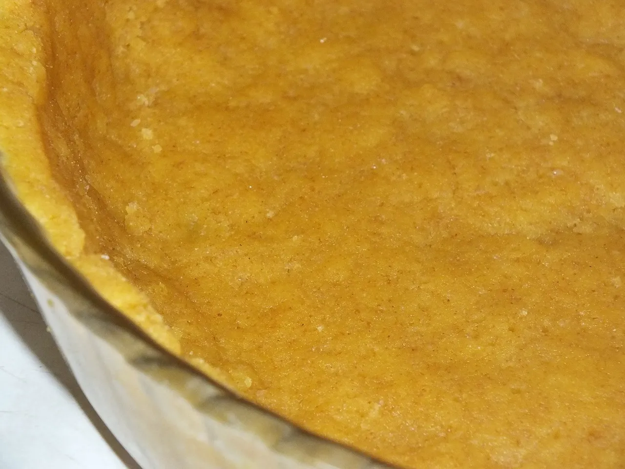 Tarta z jagodową bezą i śmietanką