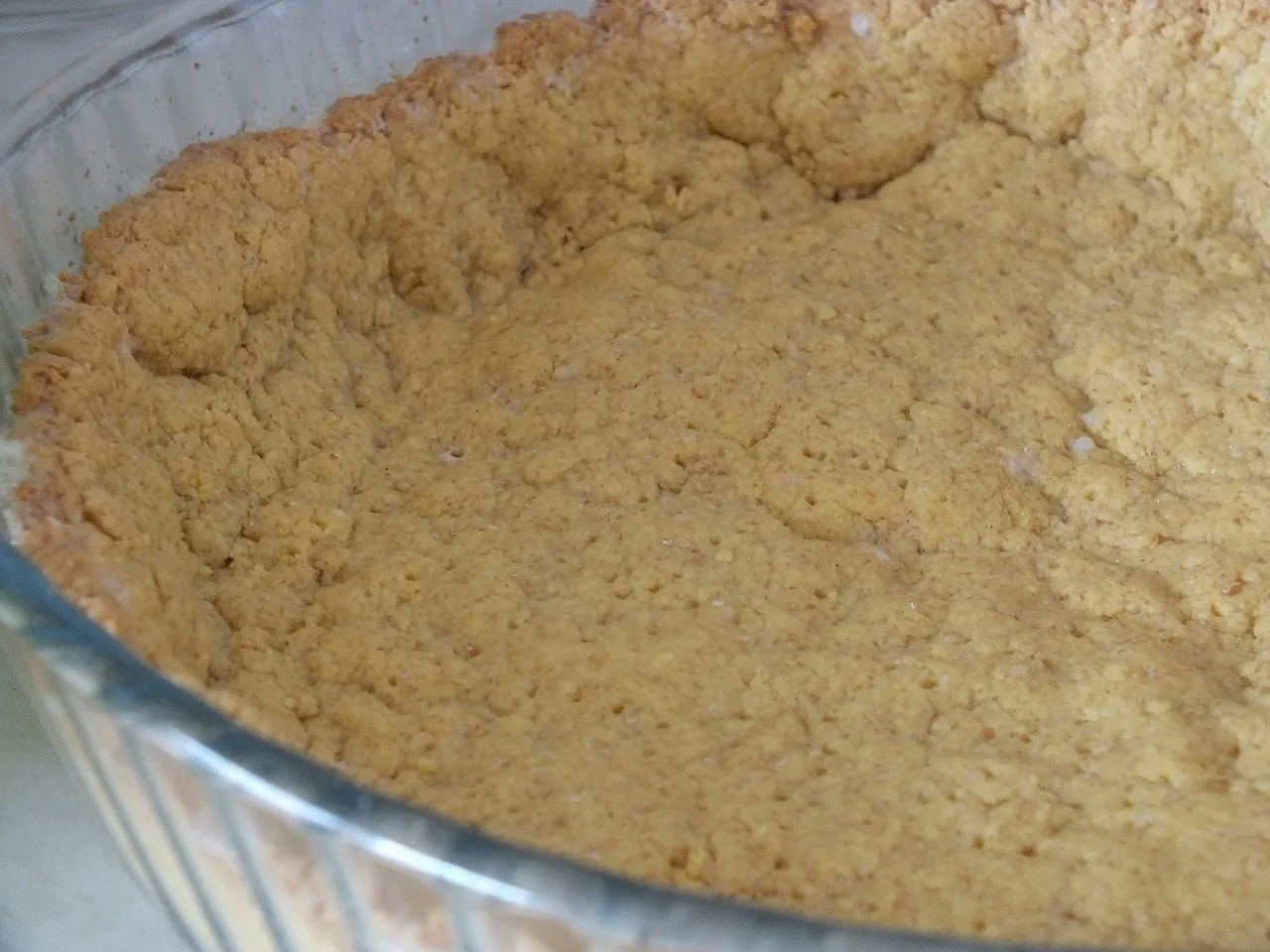 Tarta z jagodową bezą i śmietanką