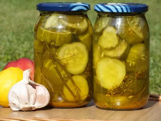 Ogórki w zalewie z curry i kurkumy - 2