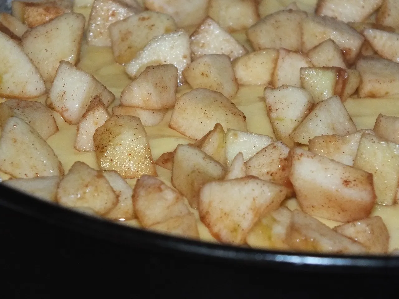 Ciasto na oleju z jabłkami i jagodami