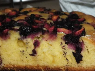 Ciasto na oleju z jabłkami i jagodami - 8
