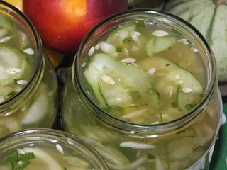Sałatka z ogórków, cebuli i curry - 9