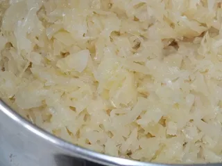 Łazanki z kapustą kiszoną i boczkiem - 4