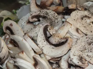 Wołowina z pieczarkami i porem w sosie - 7