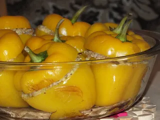Papryka faszerowana mięsem i kaszą jaglaną - 1