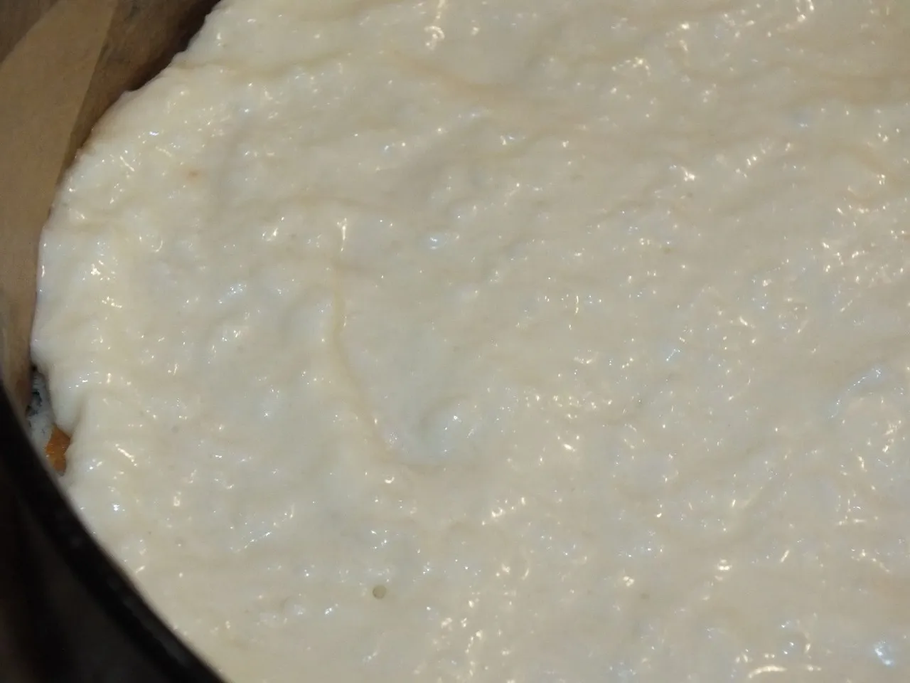 Delikatny torcik przekładany budyniowo-kokosową masą