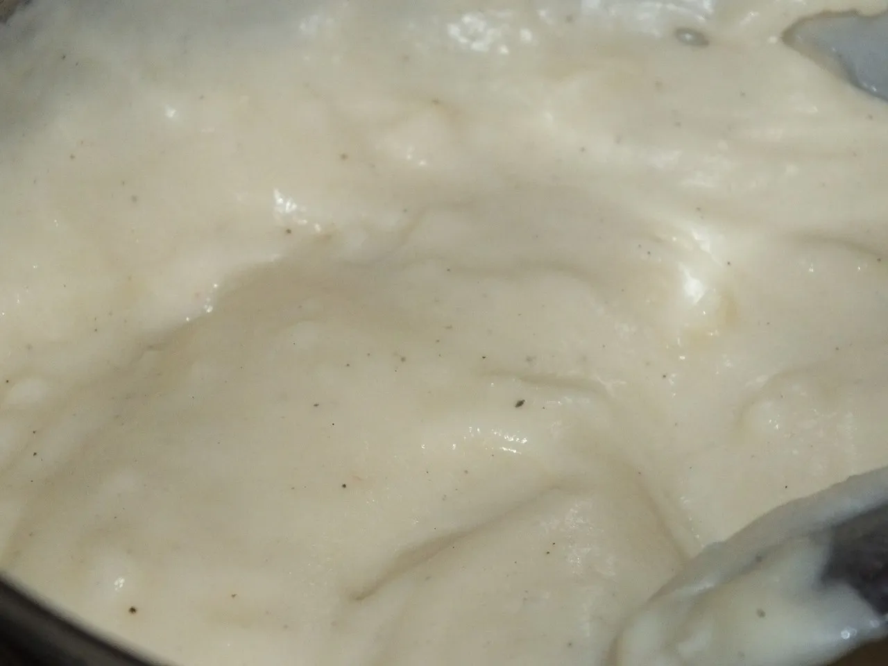 Zapiekanka makaronowa z szynką pod beszamelem