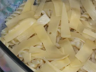 Zapiekanka makaronowa z szynką pod beszamelem - 17