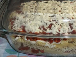 Zapiekanka makaronowa z szynką pod beszamelem - 26