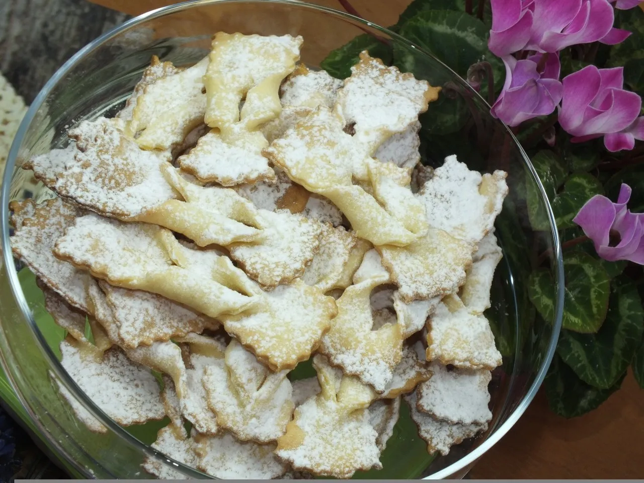 Faworki pieczone w piekarniku