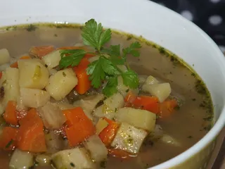 Zupa jarzynowa na wywarze z karpia - 17