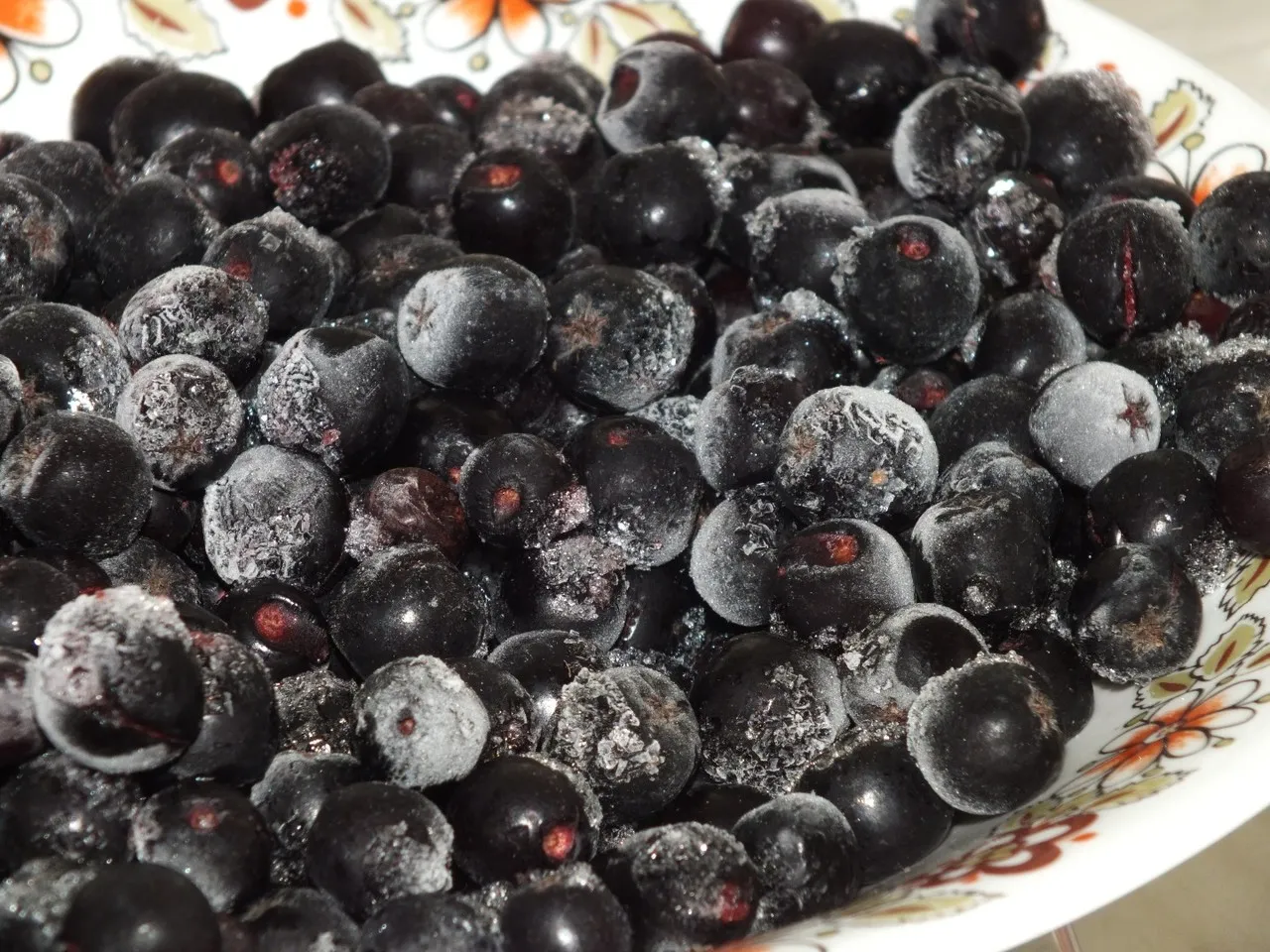 Ciasto drożdżowe z aronią i kruszonką