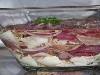 Matiasy z czerwoną cebulką w oleju - 1