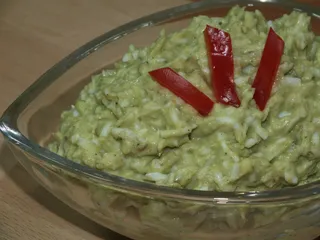 Pasta awokadowa z jajkiem - 2