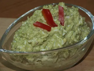 Pasta awokadowa z jajkiem - 12
