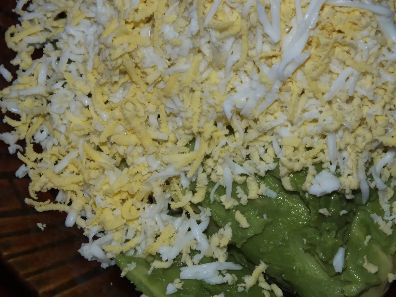 Pasta awokadowa z jajkiem
