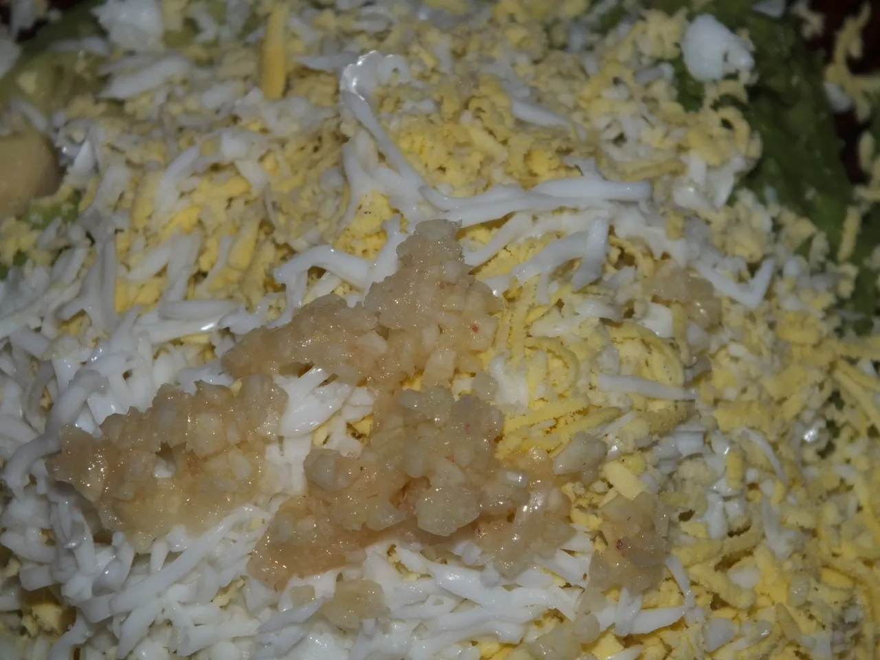 Pasta awokadowa z jajkiem