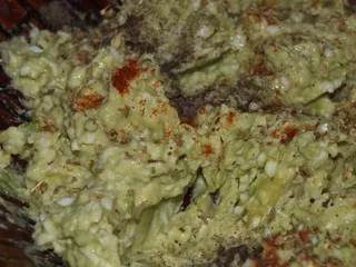 Pasta awokadowa z jajkiem - 9