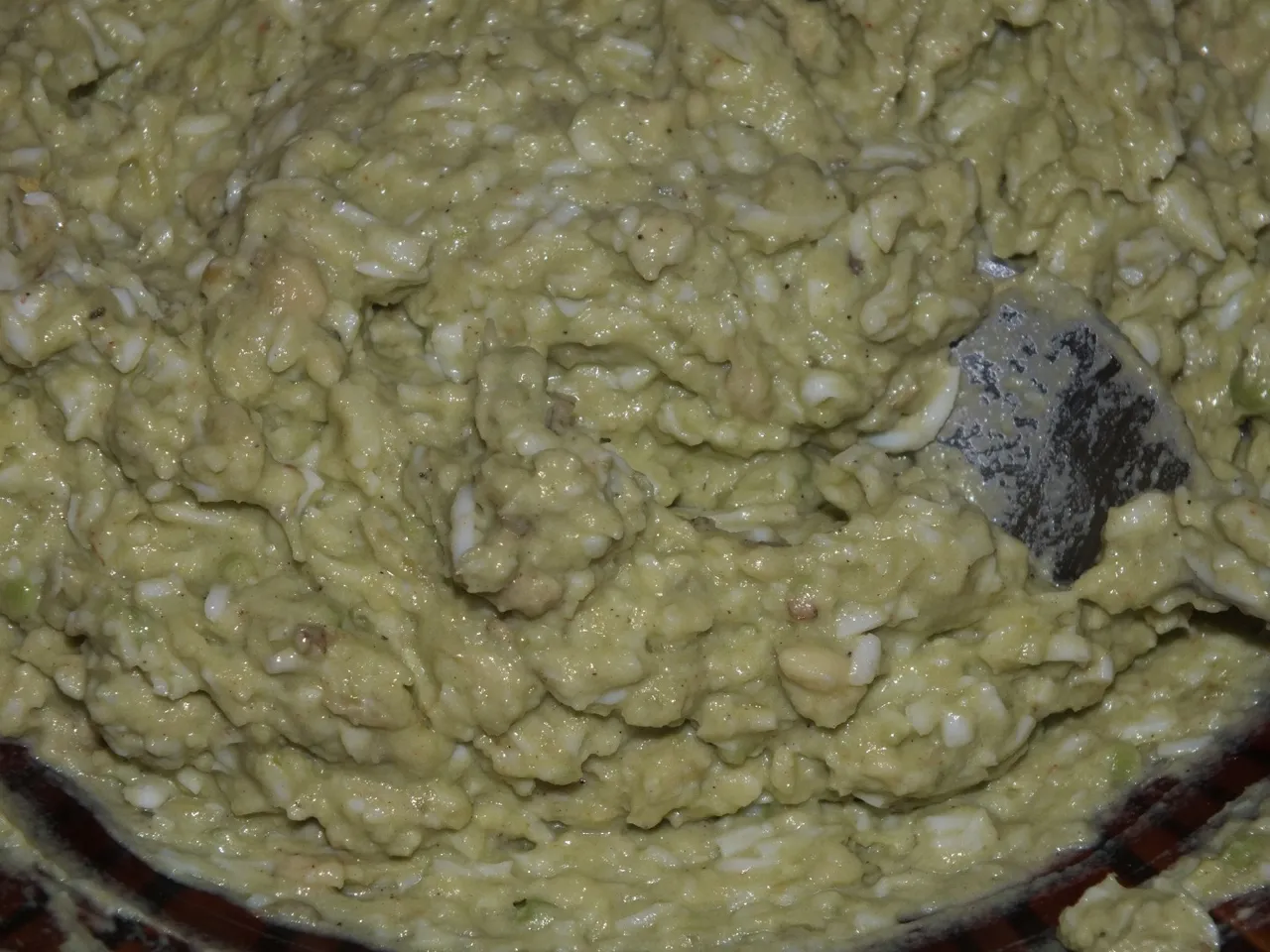 Pasta awokadowa z jajkiem