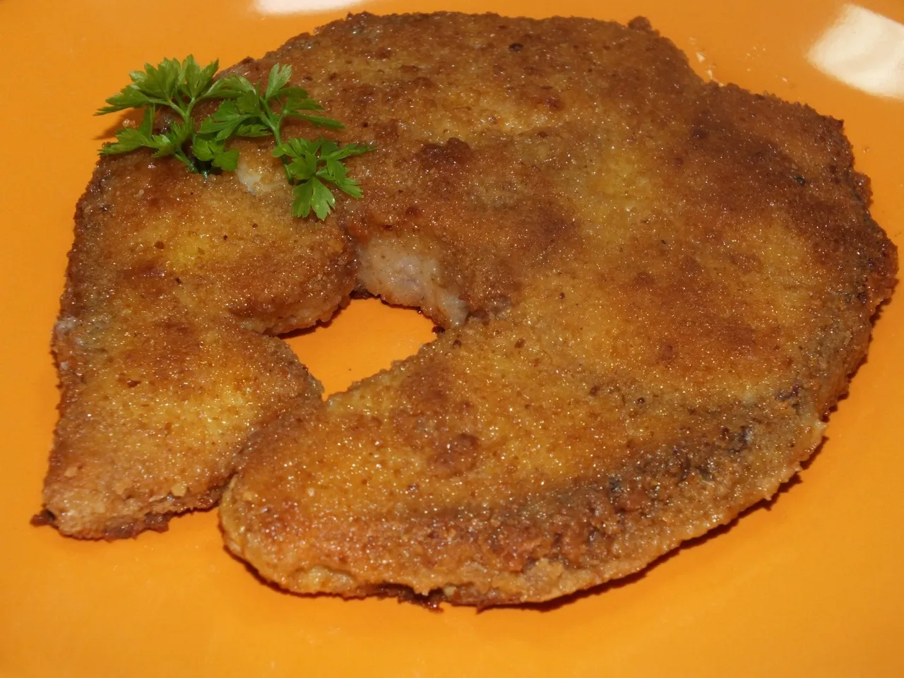 Steki z rekina w panierce