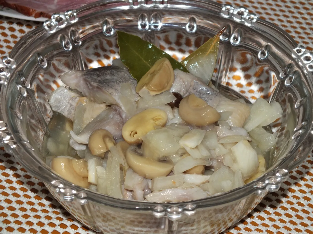 Matiasy z pieczarkami w zalewie