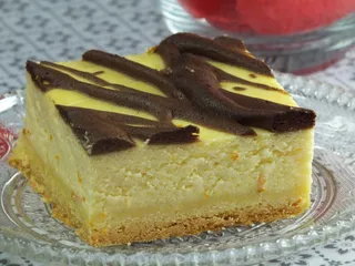 Pomarańczowy sernik z kakaową bezą - 1