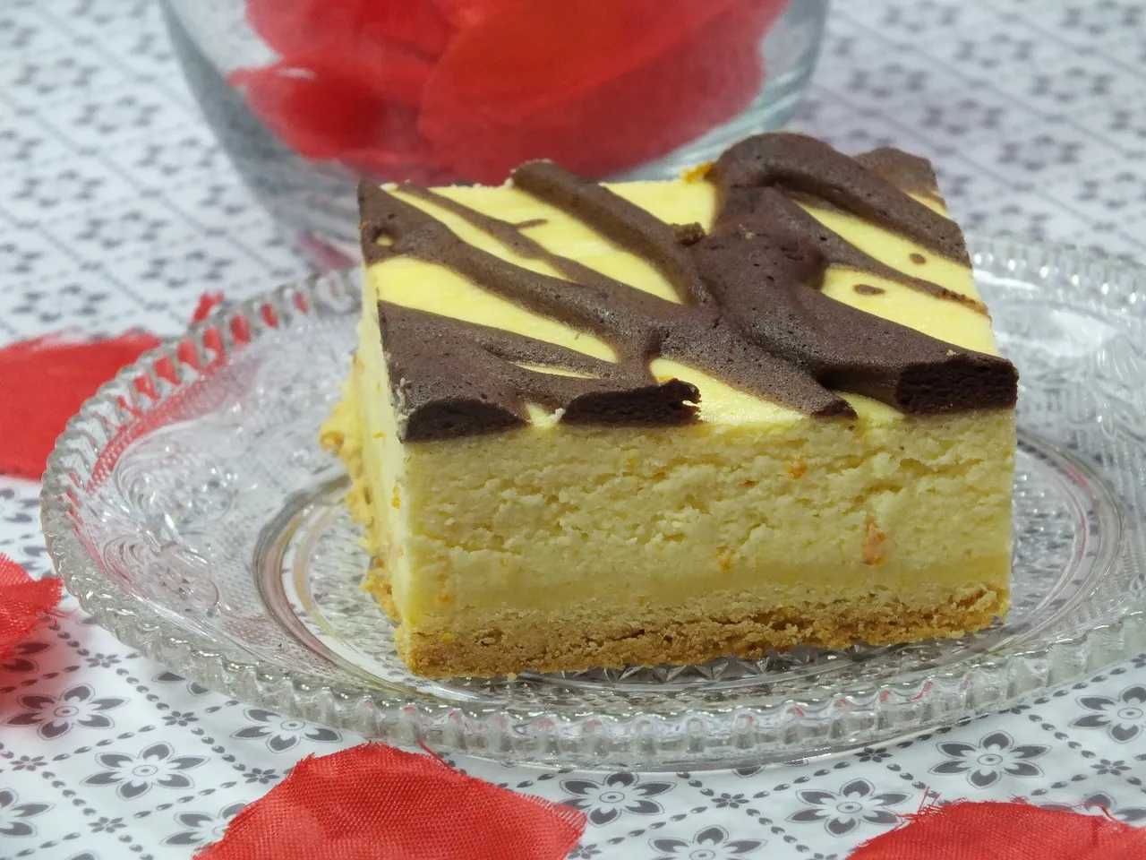 Pomarańczowy sernik z kakaową bezą