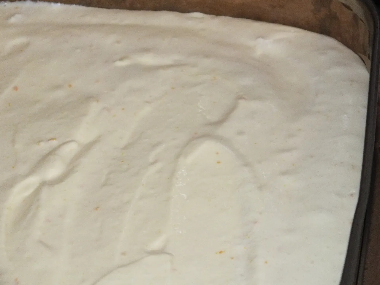 Pomarańczowy sernik z kakaową bezą