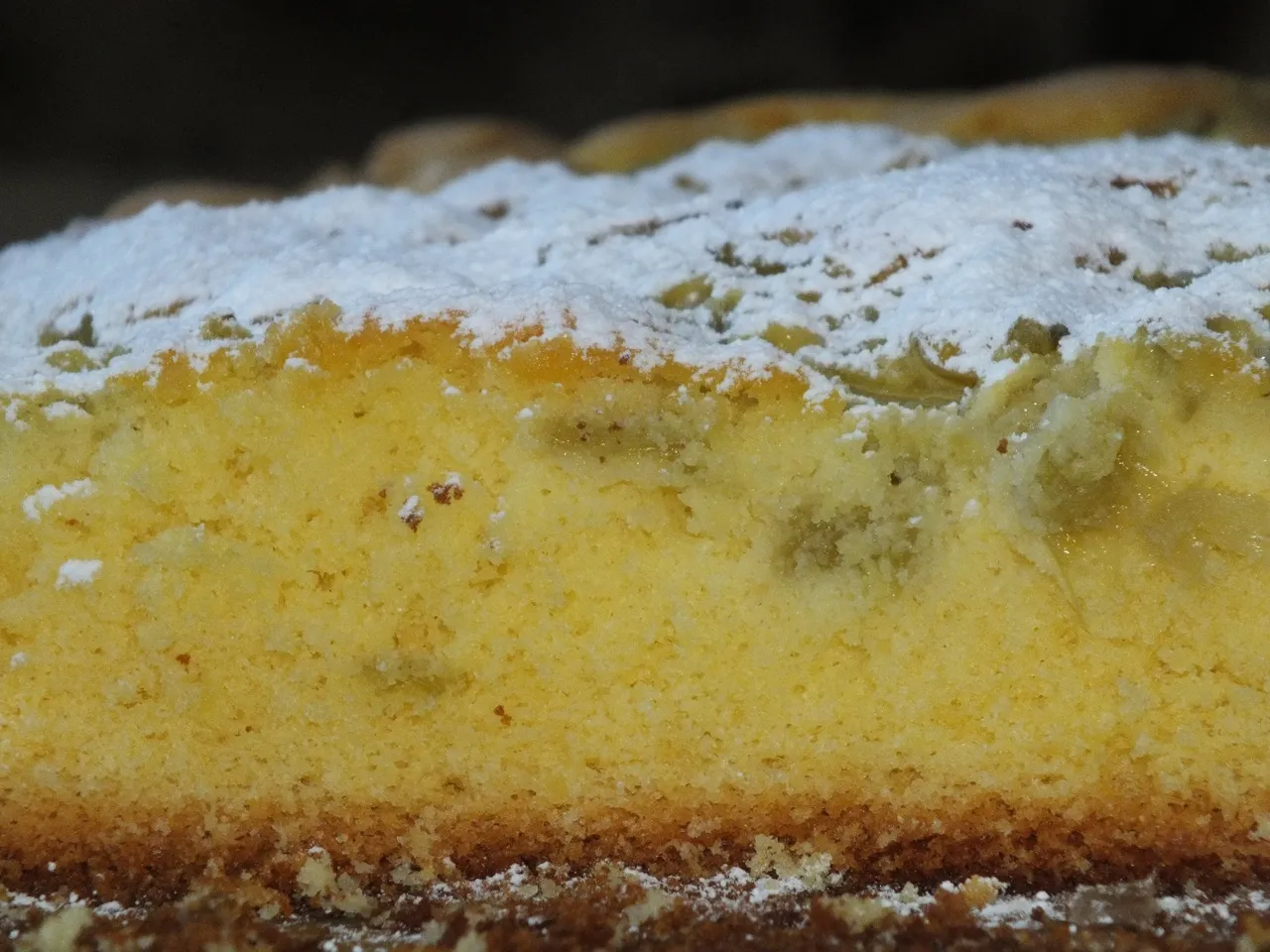 Ciasto kukurydziane z rabarbarem