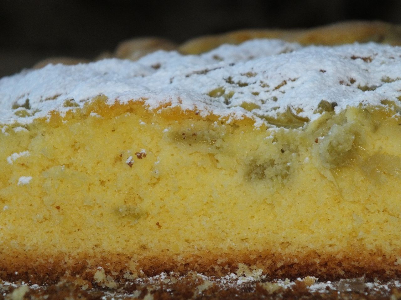 Ciasto kukurydziane z rabarbarem