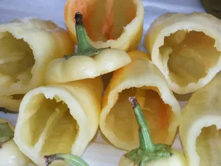Papryka stożkowa faszerowana mielonym mięsem i cukinią - 9