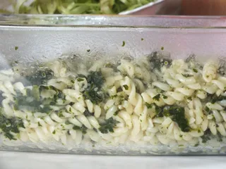Zapiekanka makaronowo-szpinakowa z wędzonym boczkiem - 11