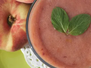 Arbuzowo-brzoskwiniowe smoothie z bananem - 11