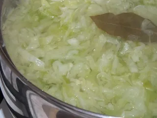 Młoda kapusta z boczkiem - 6