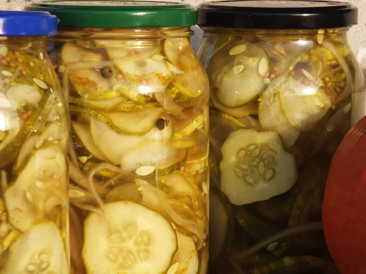 Ogórki z curry i imbirem