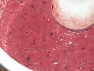 Bananowe smoothie z arbuzem i czereśnią - 11