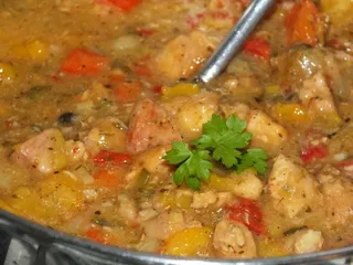 Gulasz wieprzowy z białą kiełbasą - 1